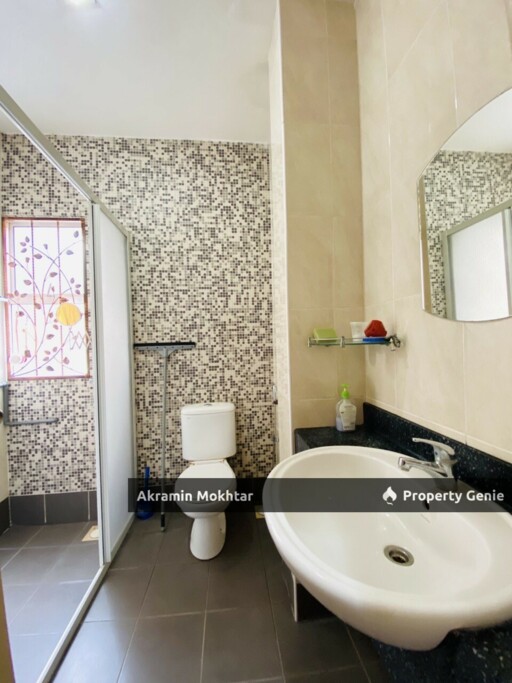 FREEHOLD & RENOVATED | SERING UKAY 2.5 STOREY SUPERLINK