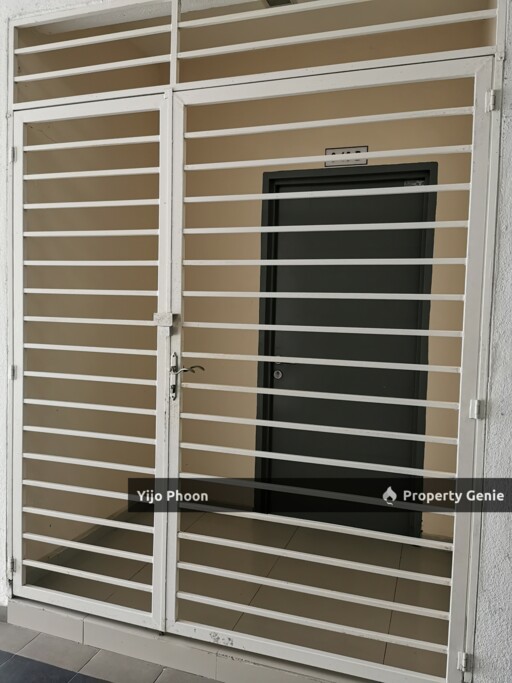 Parkland 3R3B Low Density Fully Furnished Density With 2 Car Parks