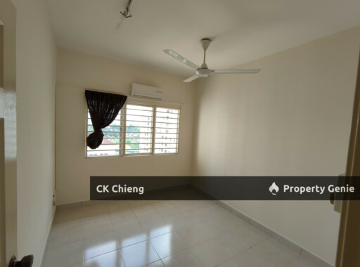 Suriamas Condo Rent, 4 Rooms Partly Furnished, Bandar Sunway PJS10