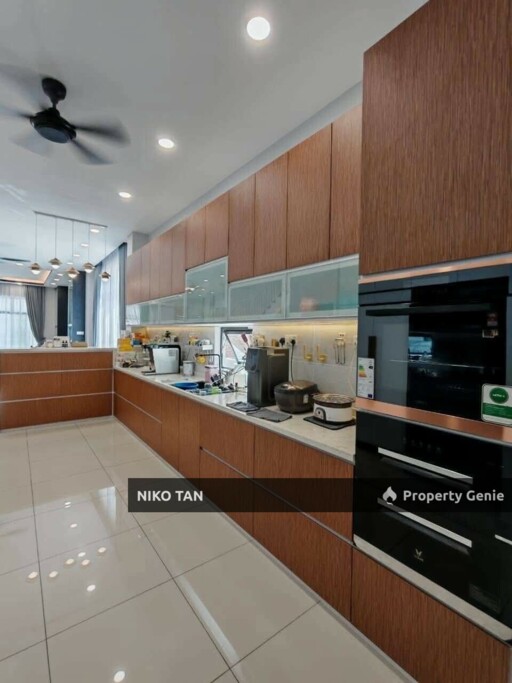 Bandar Cemerlang 3 Storey Cluster With Renovated & Extended Kitchen