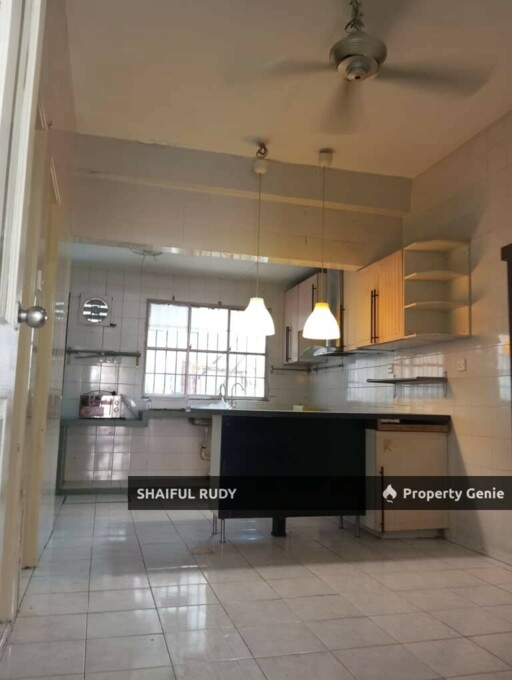 Want to Sell. 2 Storey Terrace House Endlot Bukit Rahman Putra Sg Buloh