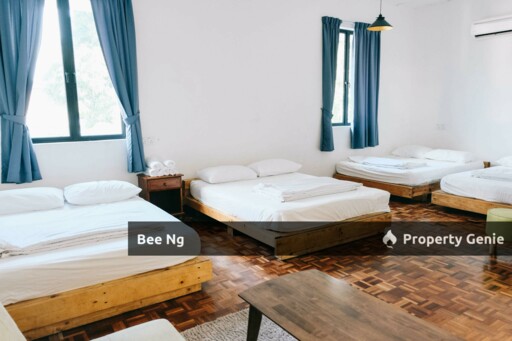 Taman Bukit Kempas/double Storey Bungalow