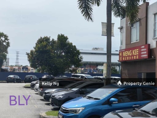 2 Sty Shoplot At Bandar Botanic Klang For Rent