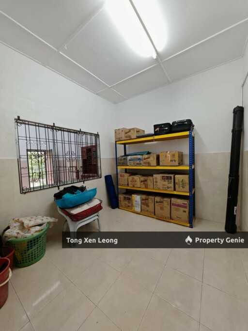1 Storey For Sale @ Bukit Beruang !! Facing Padang Unit Below Value !!