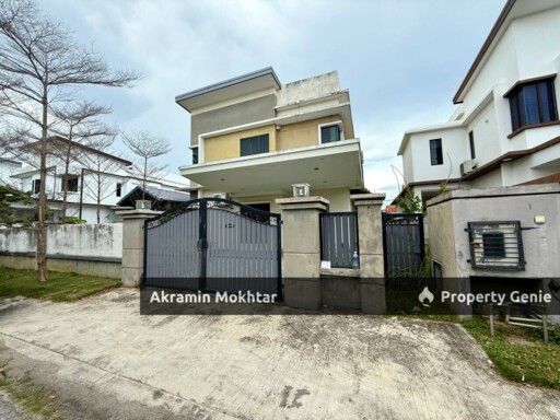 FREEHOLD & EXTENDED |(INDOOR SWIMMING POOL) Double Storey Bungalow, Aman Perdana,Klang