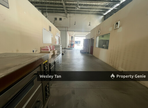 Krubong Industry Area 1.5 Semi D 8,400sf Covered Factory 60 x 140 Rent