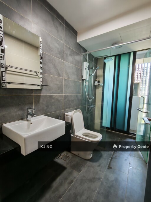 ALMAS STUDIO FOR RENTAL K J @ 018 784 1188