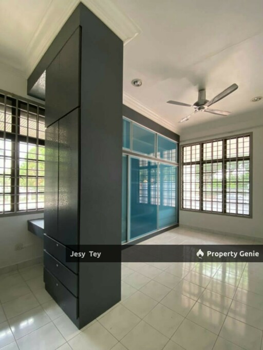 Taman Molek 1.5 Storey Corner Terrace House Rent