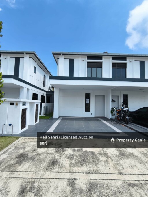 Sebuah rumah  SEMI D dua tingkat beralamat di No 12A Eco Grandure Regent  Garden PUNCAK ALAM SELANGOR