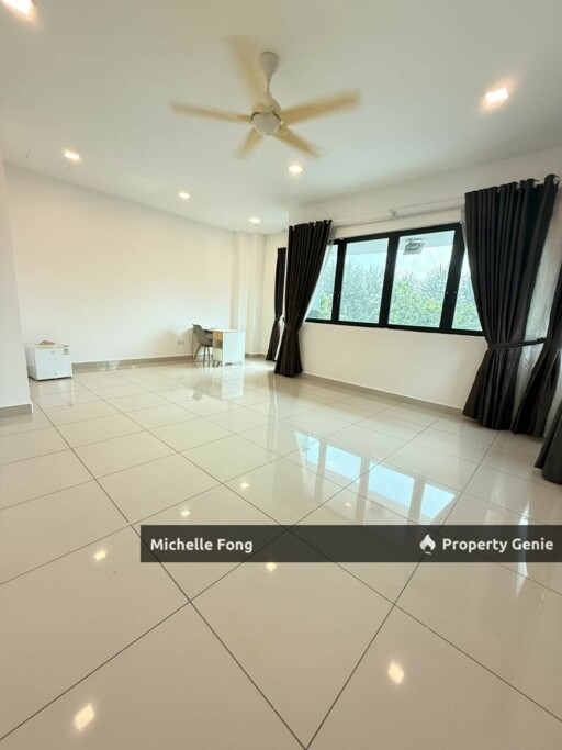 Opal @ Mutiara Mas / Mutiara Rini / 3 Storey Cluster / Renovated / With Lift / Unblock Garden View