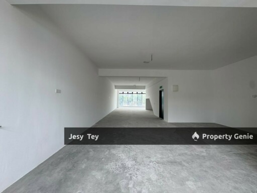 First Floor Shop at Bandar Cemerlang for Rent