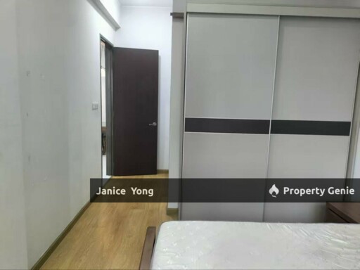 Bay Laurel @ Country Garden Danga Bay