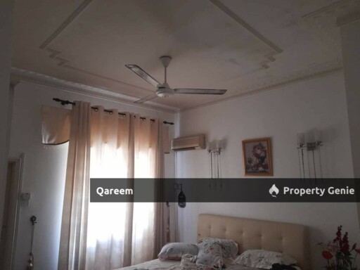 Single Storey Bungalow Sungai Kantan Kajang. Huge Land
