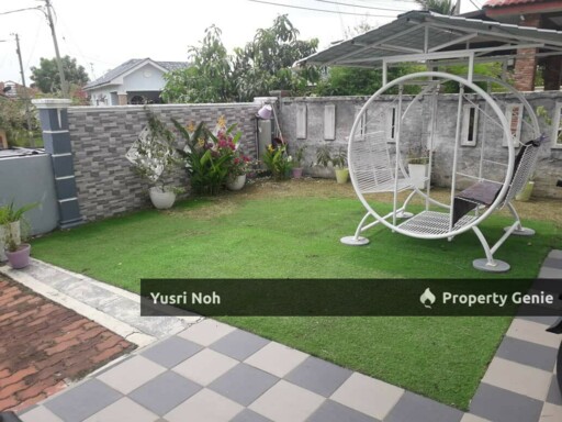 RUMAH BANGLO 1½ TINGKAT DI TAMAN TUANKU JAAFAR SENAWANG