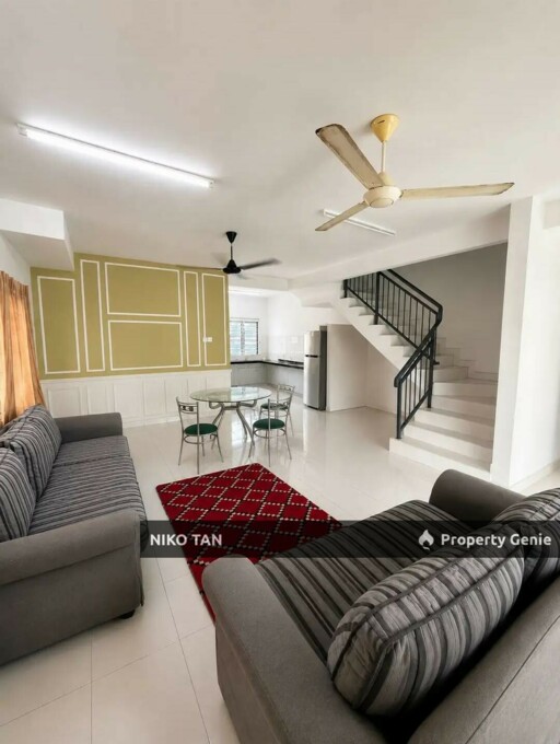 Jalan Perjiranan Laman Kiara 2Stry Endlot Taman Air Biru For Sale