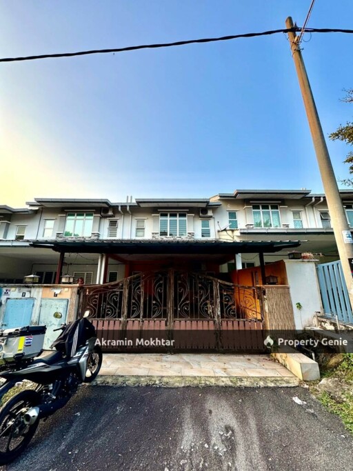Freehold, Facing Open & Renovated | 2 Storey Terrace House Taman Semenyih Mewah