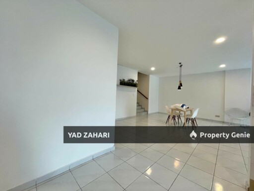 Taman Tasik Prima, Puchong | Townhouse 5 Bedrooms | RM890K - Fully Furnished, Roof Deck Facing Lake View & Spacious Built Up