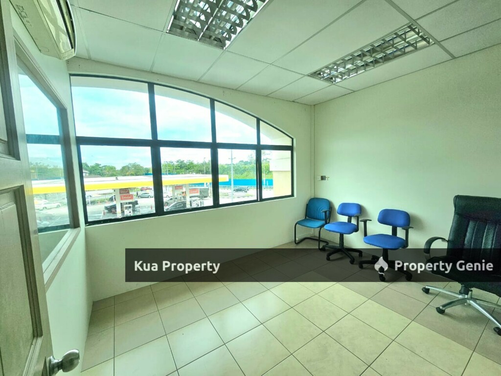 First Floor Intermediate Office/Shoplot For Rent! Located at Jalan Song, Kuching
