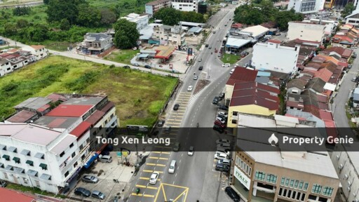 Kampung enam commercial land for rent !! Mainroad side !!