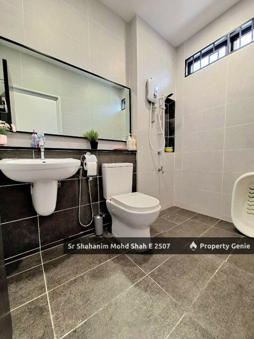Double Storey Terrace Intermediate Elmina Green 3 Type A1 U17 Shah Alam