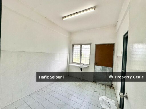 Double Storey Terrace Saujana Utama Sungai Buloh