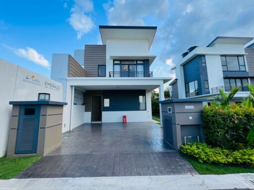 Emerald Residence @ Diamond City