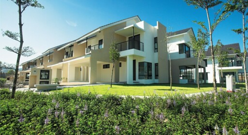 Courtyard Homes, Lake Edge
