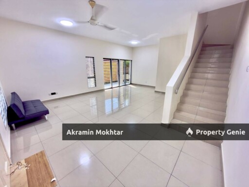 FACING OPEN, END LOT & RENOVATED | 2 Storey Terrace Vista Hill Bandar Mahkota Cheras, Cheras Selangor