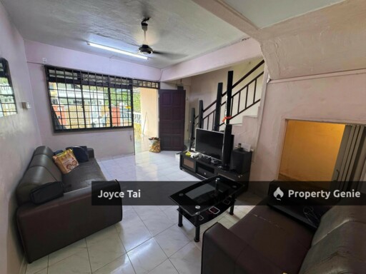 Double Storey House For Rent