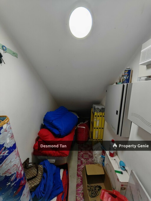 Redup Bandar Ainsdale , S2 Heights, Seremban 2 ( Facing Playground)