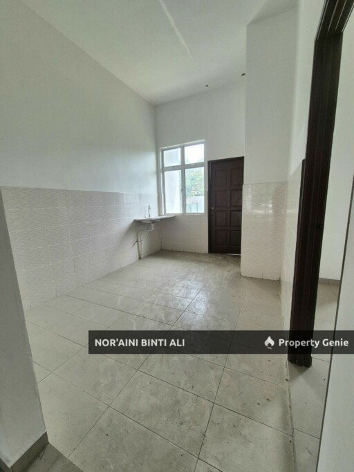 Teres 2 Tingkat untuk Dijual di Taman Geliga Permai, Kemaman