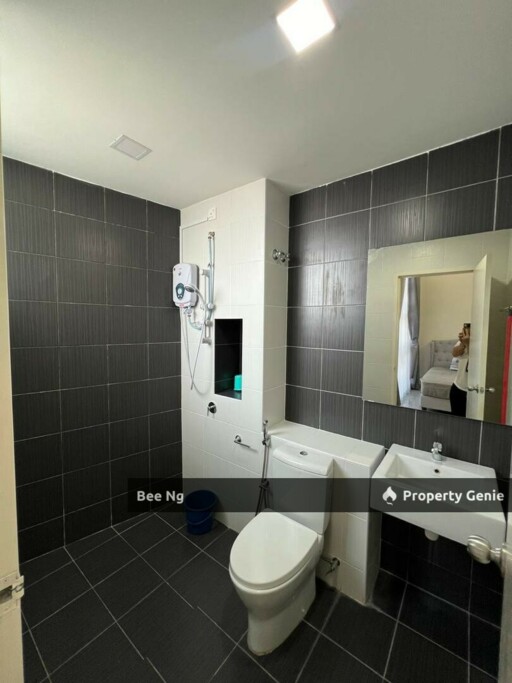 Imperial Jade Residenz / Bandar Seri Alam Masai, 2 Storey Terrence / Fully Furnish