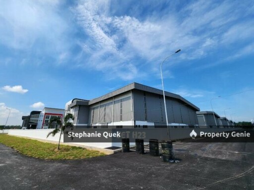Sepang Suria Industrial Park 3 Storey With CF>LA 24229sf>With Office>Semi D Factory For Rent