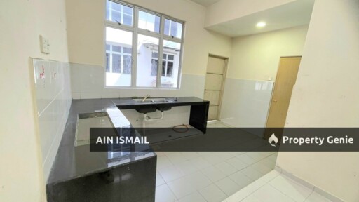 [UNIT BESAR & DEKAT BANDAR] TERES 2 TINGKAT SERI TERUNTUM, KUANTAN
