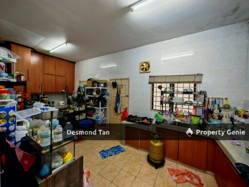 Park Avenue, Seremban 2, Garden Avenue, Semi Renovated, (Facing No House)