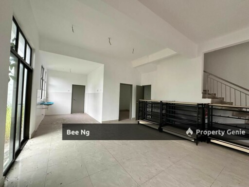 Jade Residence @ Taman Mutiara Mas/Big Corner/3storey Cluster