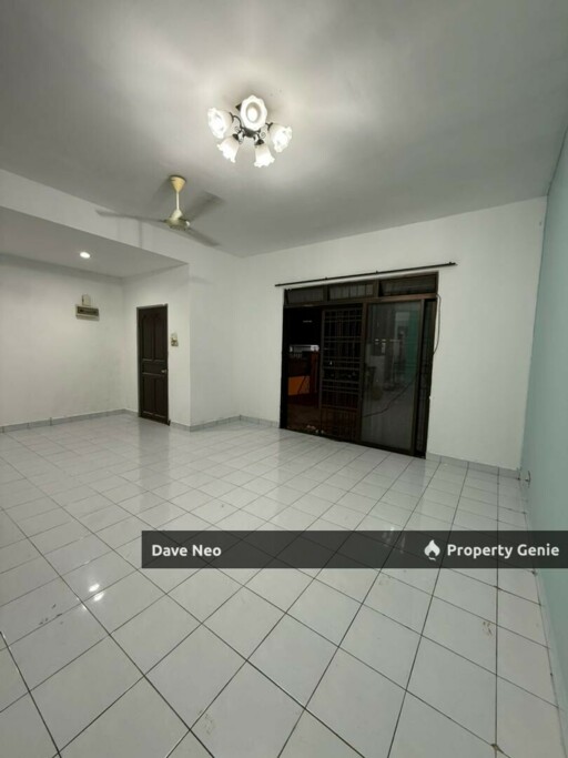 Taman Mount Austin | 2-Storey House | 4 Beds 3 Baths | Partial Furnished | Near AEON Mall Tebrau City