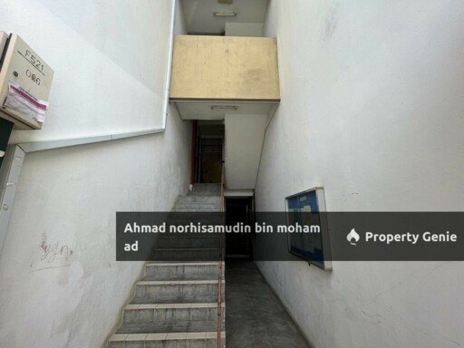 Partially Furnished Akasia Apartment at Setia Alam for RENT