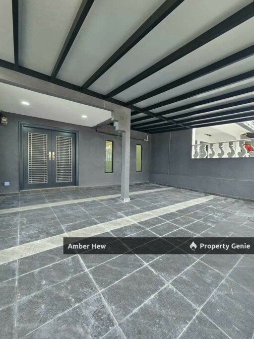 Desa Harmoni near Molek 15km to Jb Pelangi Viq