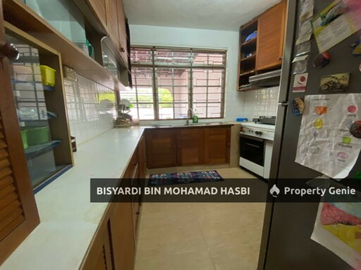 FACING OPEN RENOVATED 2 STOREY SS12 SUBANG JAYA.