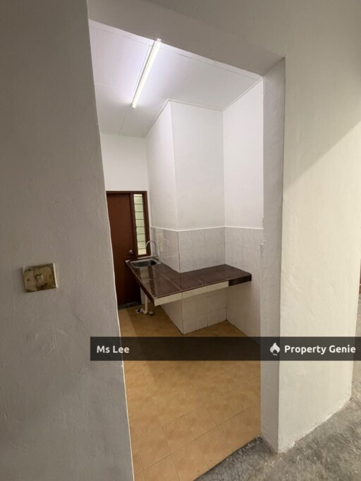 2nd Floor Shop Apartment-Taman Sementa Utama @ Klang-Ready Now