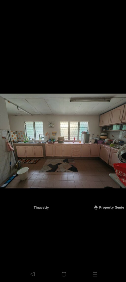 Bandar Sunway Subang Jaya Big Conner Lot Double Storey House in Strategically Bustling Commercial Area.