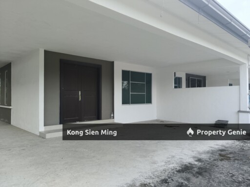 Sibu Double Storey Corner at Jalan Old Oya