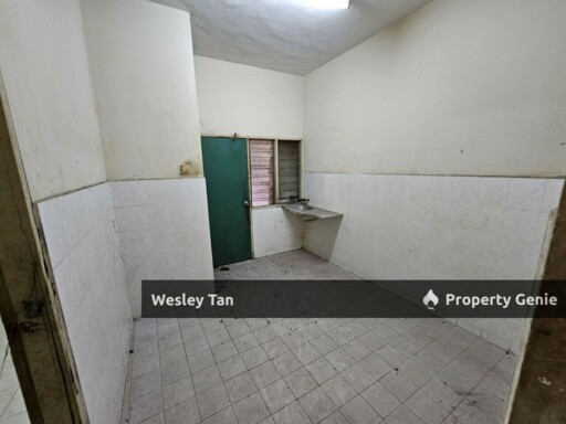 Tanjung Minyak Below Value 2 Storey Terrace Extra Length 20 x 80 Sale