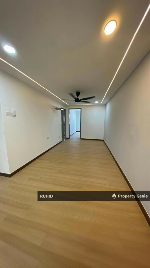 Fully Renovated 4 Bedroom Flat, Taman Putri Kulai
