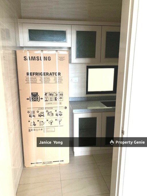 Laguna Heights Condominium @ Perling