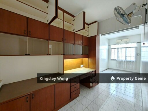 First Garden Renovated Double Storey Terrace House Near Falim Silibin Menglembu