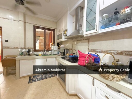 1.5 Storey Bungalow @ Jalan Pekaka Seksyen 8 Kota Damansara