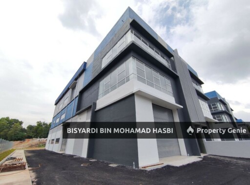 NEW 3 STOREY SEMI DETACHED , BALAKONG JAYA, BALAKONG .