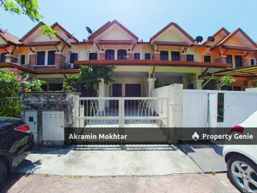 RENOVATED & PARTIALLY FURNISHED | DOUBLE STOREY BANDAR NUSAPUTRA PRECINCT 1 (BALI) PUCHONG